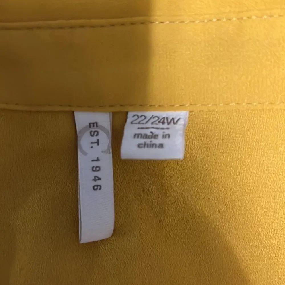 EST. 1948 Tunic   - Picture 6 of 7